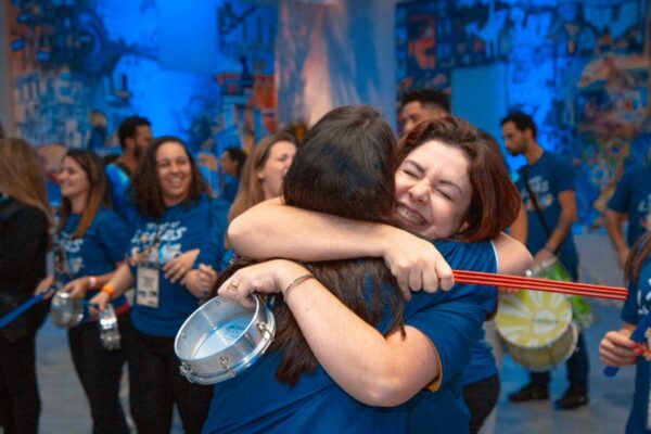 Carnaval é Gente! Qual o segredo das Escolas de Samba para gerir Talentos com Paixão e Propósito